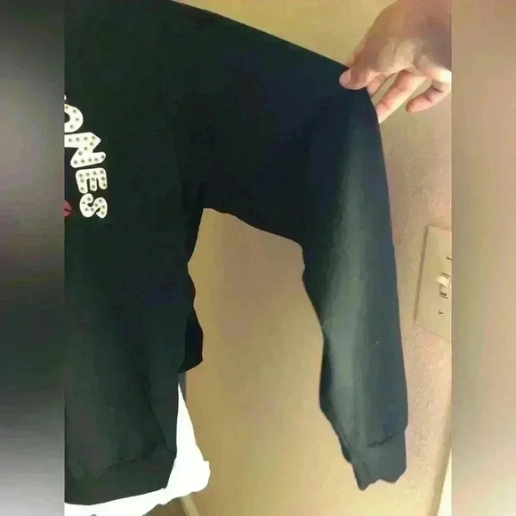 MISS LOOK BLACK LONG SLEEVE ROLLING STONE CREW TOP LARGE - Picture 4 of 6